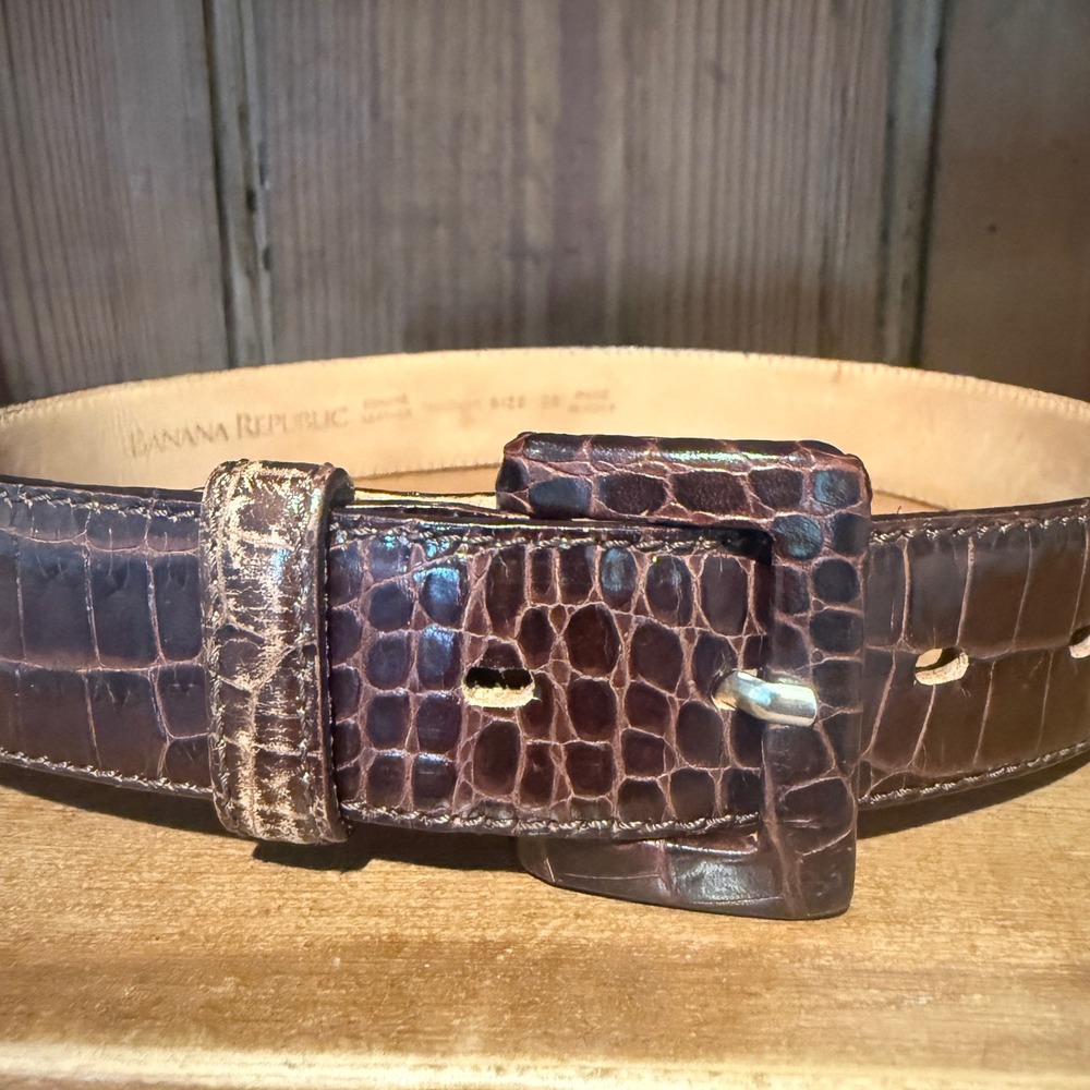 Banana Republic Brown Croc Embossed Leather Belt Made in Italy Sze 26 74122502-1